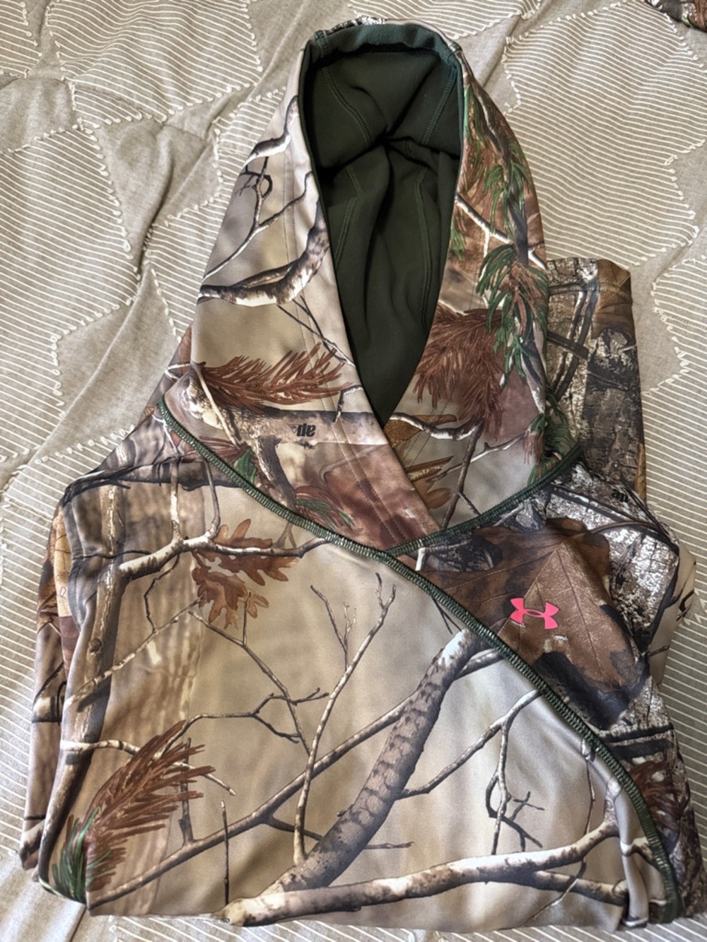 Under Armour Scent Control women’s fitted realtree camo